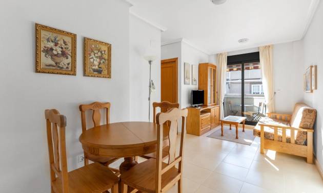 Apartment - Revente - Torrevieja - Estacion de autobuses