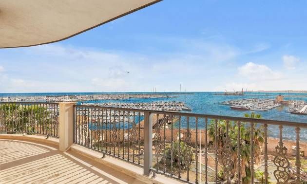 Apartment - Revente - Torrevieja - Paseo maritimo