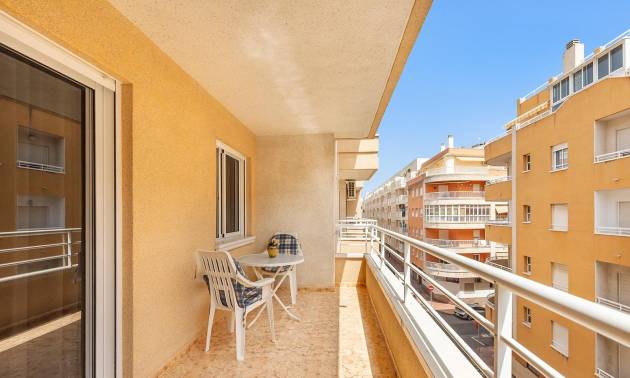 Apartment - Revente - Torrevieja - Playa del cura