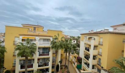 Apartment - Revente - Torrevieja - Ven-81401