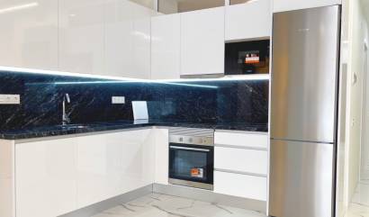 Apartment - Sale - Torrevieja - MOV-20461