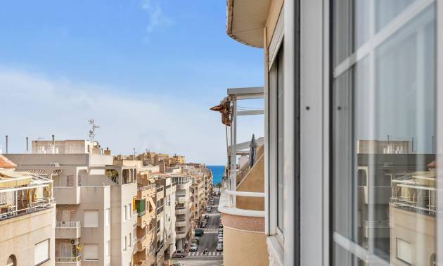 Apartment - Sale - Torrevieja - Playa del cura