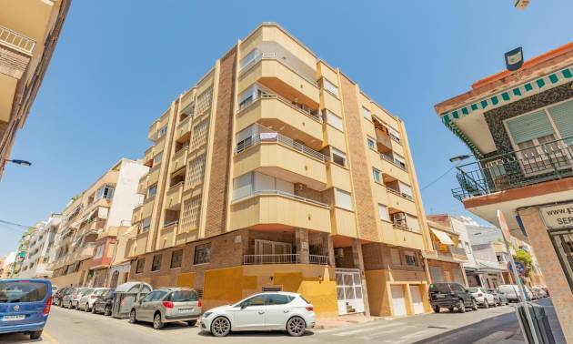 Apartment - Sale - Torrevieja - Playa del cura