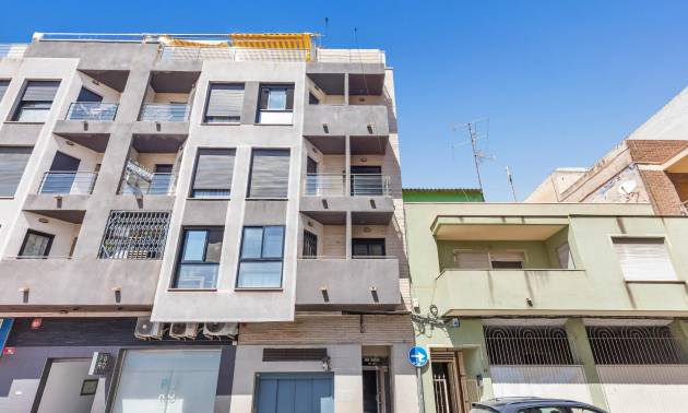 Apartment - Sale - Torrevieja - torrevieja