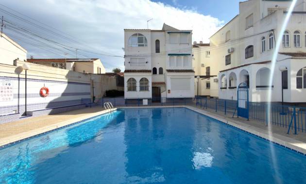 Apartment - Venta - Torrevieja - El Acequión