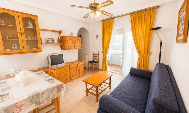 Apartment - Venta - Torrevieja - Estacion de autobuses
