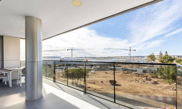 Apartment - Venta - Torrevieja - Paseo maritimo