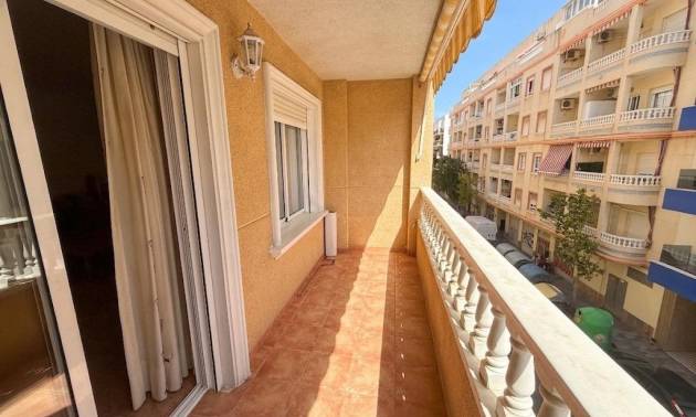 Apartment - Venta - Torrevieja - Playa del cura