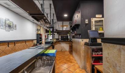 Bestaande woningen - Commercieel - Torrevieja - Estacion de autobuses