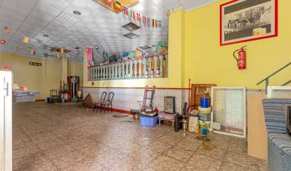 Bestaande woningen - Commercieel - Torrevieja - Playa del cura