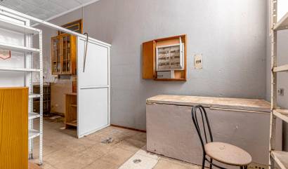 Bestaande woningen - Commercieel - Torrevieja - Playa del cura