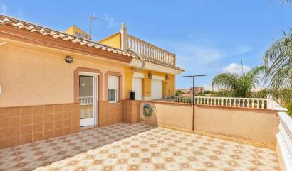 Bestaande woningen - Duplex - Los Alcázares - Centro