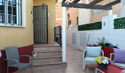 Bestaande woningen -  - Los Montesinos - La Herrada