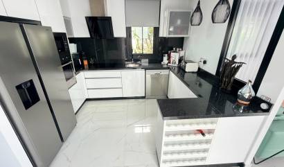 Bestaande woningen -  - Los Montesinos - La Herrada