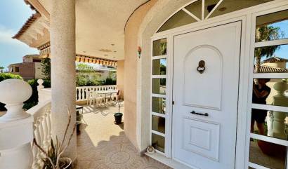 Bestaande woningen - Villa - Benferri