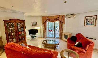 Bestaande woningen - Villa - Benferri