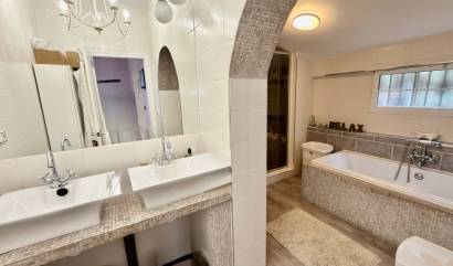 Bestaande woningen - Villa - Las Heredades - Heredades