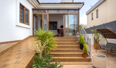 Bestaande woningen - Villa - Los Montesinos - La Herrada