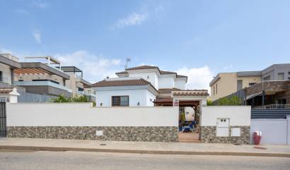 Bestaande woningen - Villa - Los Montesinos - La Herrada