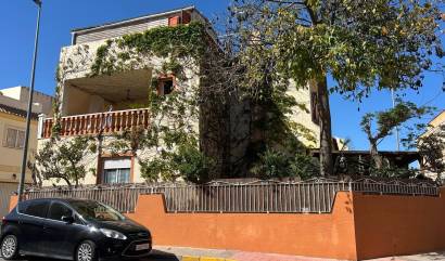 Bestaande woningen - Villa - Los Montesinos