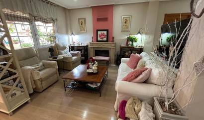 Bestaande woningen - Villa - Los Montesinos