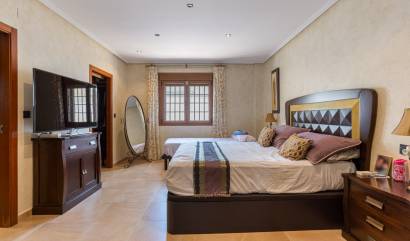 Bestaande woningen - Villa - Los Montesinos