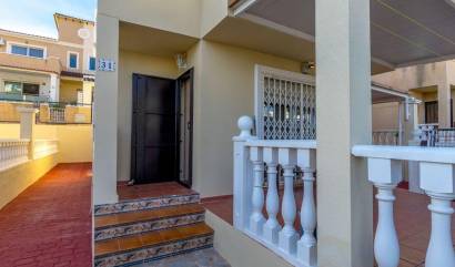 Bestaande woningen - Villa - Orihuela Costa - Villamartín