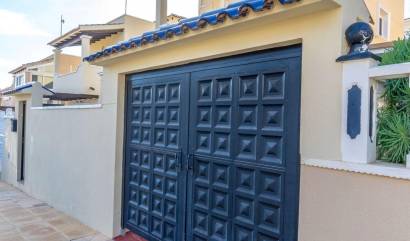 Bestaande woningen - Villa - Orihuela Costa - Villamartín
