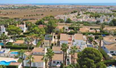 Bestaande woningen - Villa - Orihuela Costa - Villamartín