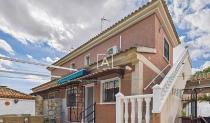 Bestaande woningen - Villa - Pinar de Campoverde