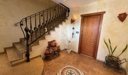 Bestaande woningen - Villa - Redován