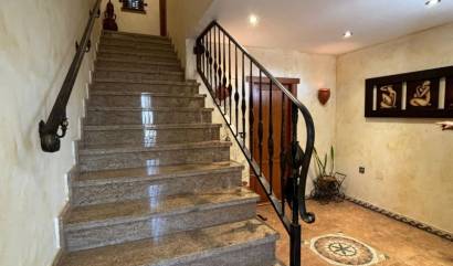 Bestaande woningen - Villa - Redován