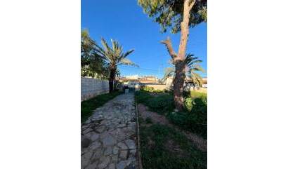 Bestaande woningen - Villa - Torrevieja - Aguas Nuevas