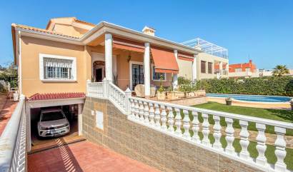 Bestaande woningen - Villa - Torrevieja - La Mata