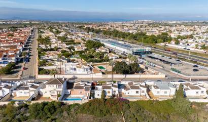 Bestaande woningen - Villa - Torrevieja - Urbanización San Luis