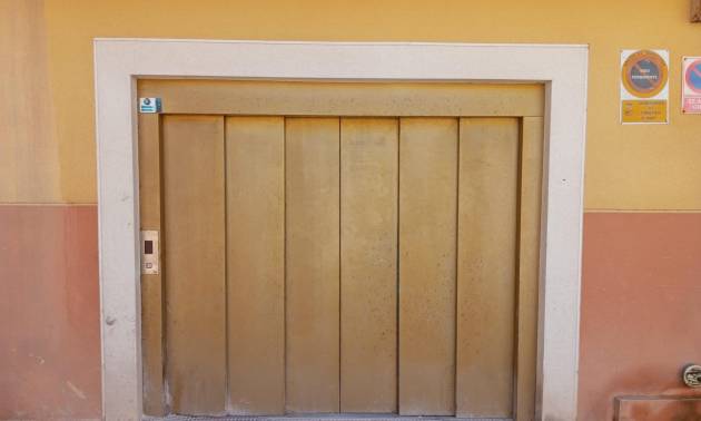 Commercial - Revente - Torrevieja - La Mata