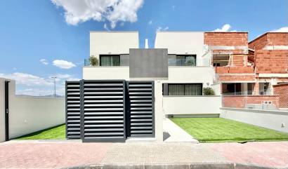 New Build - Townhouse - Cox - Sin Zona