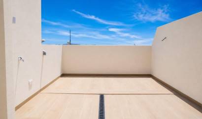 Nueva construcción  - Adosado - Dolores - Sector 2