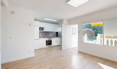 Revente - Apartment - Orihuela Costa - Villamartín