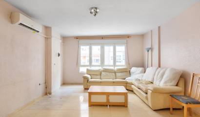 Revente - Apartment - Torrevieja - Centro - Muelle Pesquero