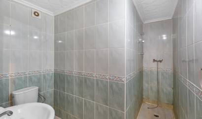 Revente - Apartment - Torrevieja - Centro - Muelle Pesquero