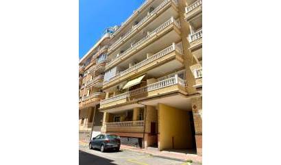 Revente - Apartment - Torrevieja - Centro