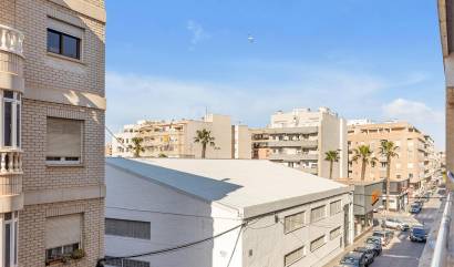 Revente - Apartment - Torrevieja - Centro