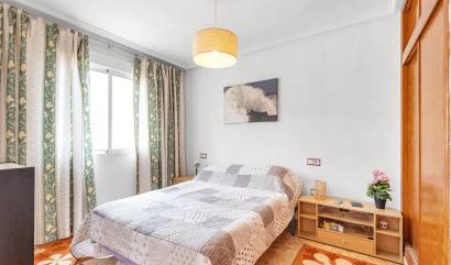Revente - Apartment - Torrevieja - Estacion de autobuses