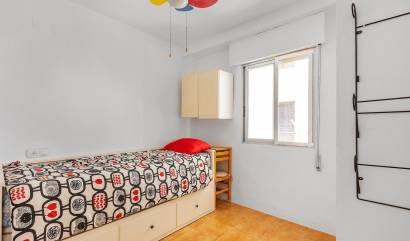 Revente - Apartment - Torrevieja - La Mata pueblo