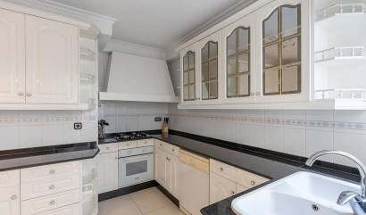 Revente - Apartment - Torrevieja - Paseo maritimo