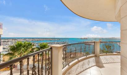 Revente - Apartment - Torrevieja - Paseo maritimo