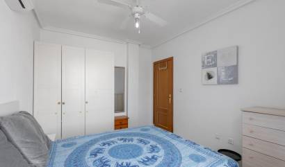 Revente - Apartment - Torrevieja - Playa de los locos