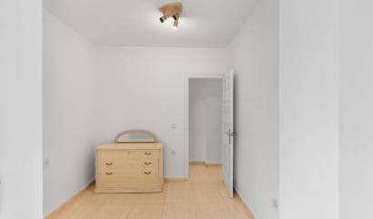 Revente - Apartment - Torrevieja - Puerto Deportivo