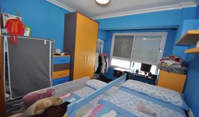 Revente - Apartment - Villena